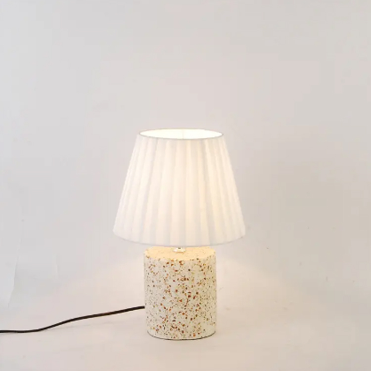 Abajur de mesa com base de terraço branco com decoração moderna de cabeceira